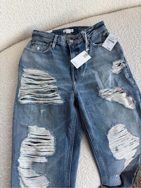 Good American Distressed Boyfriend Jeans in Blue “The KHOLE JEAN”